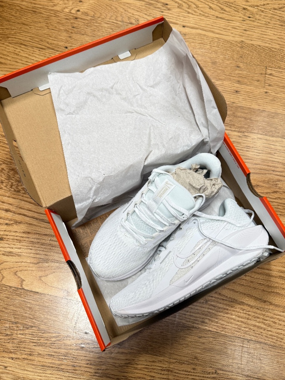 Womens Nike Downshifter 13 White Size 7 (NWT) Never Worn